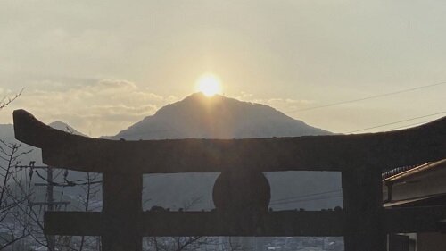 西山神社初日の出.jpg