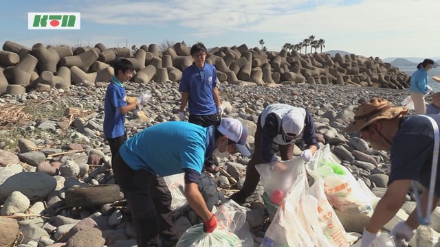 長崎の海をきれいに！長大生らが海ごみ清掃に汗【長崎市】