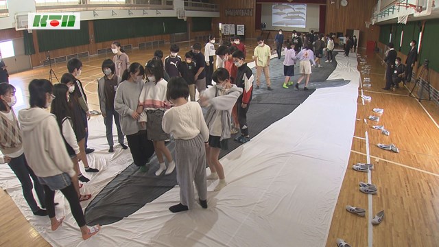 長崎市の小学校でクジラ博士が出張授業 生態や食文化を知り身近に【長崎市】