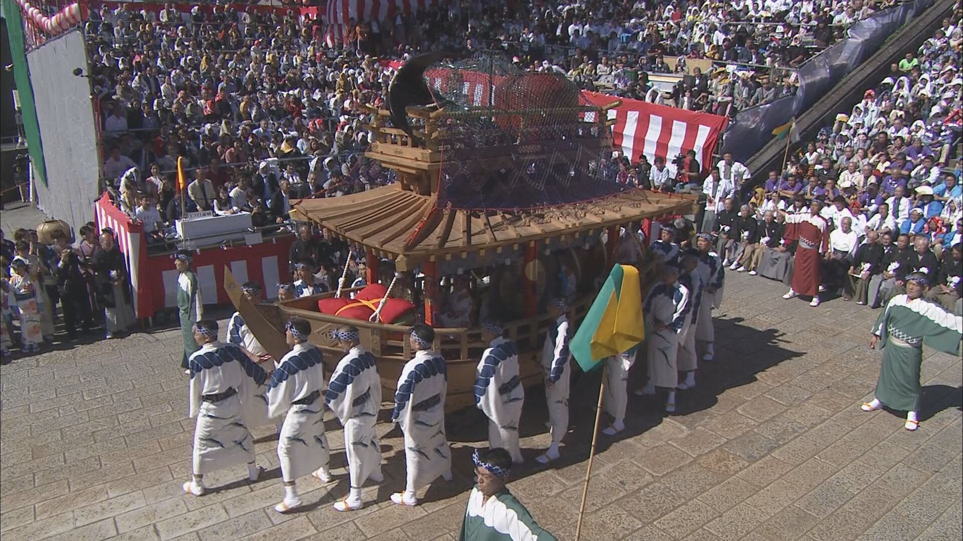 【賑町】傘鉾／大漁万祝恵美須船