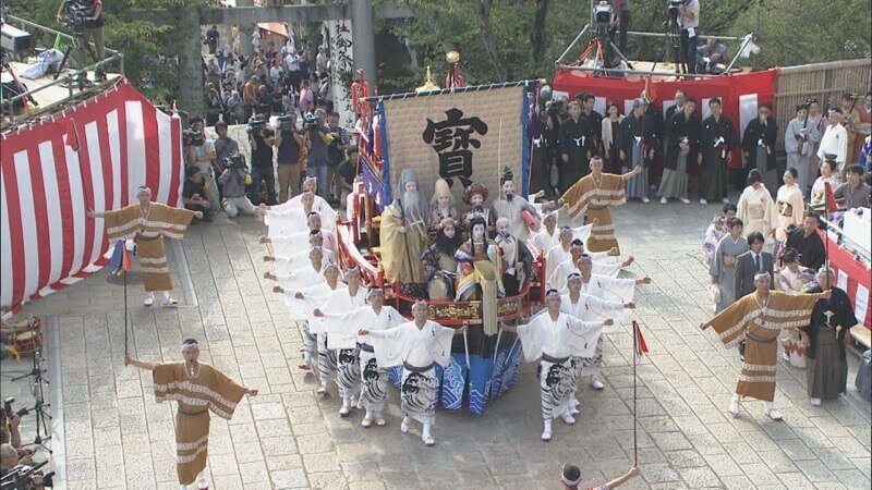 【鍛冶屋町】傘鉾 / 七福神・宝船