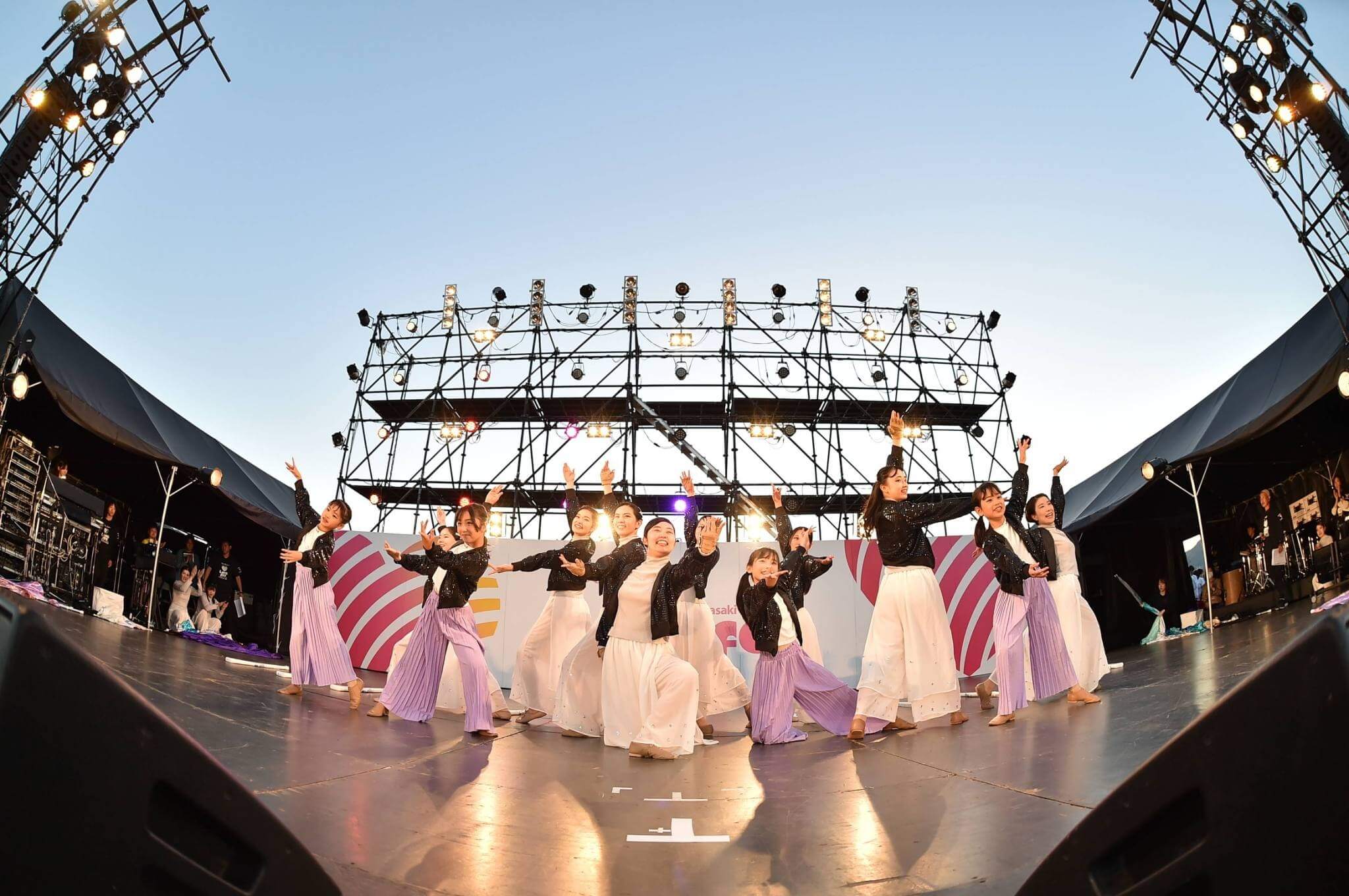 Lovefes2025